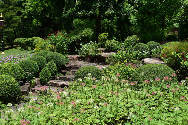 A modern kertek trendjei - A természetes és praktikus kerttervezés
